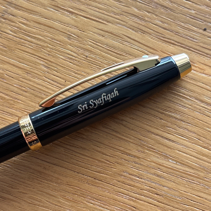 Personalised name engraving on Sheaffer 100 E9322 Glossy Black With Gold Trims Rollerball Pen