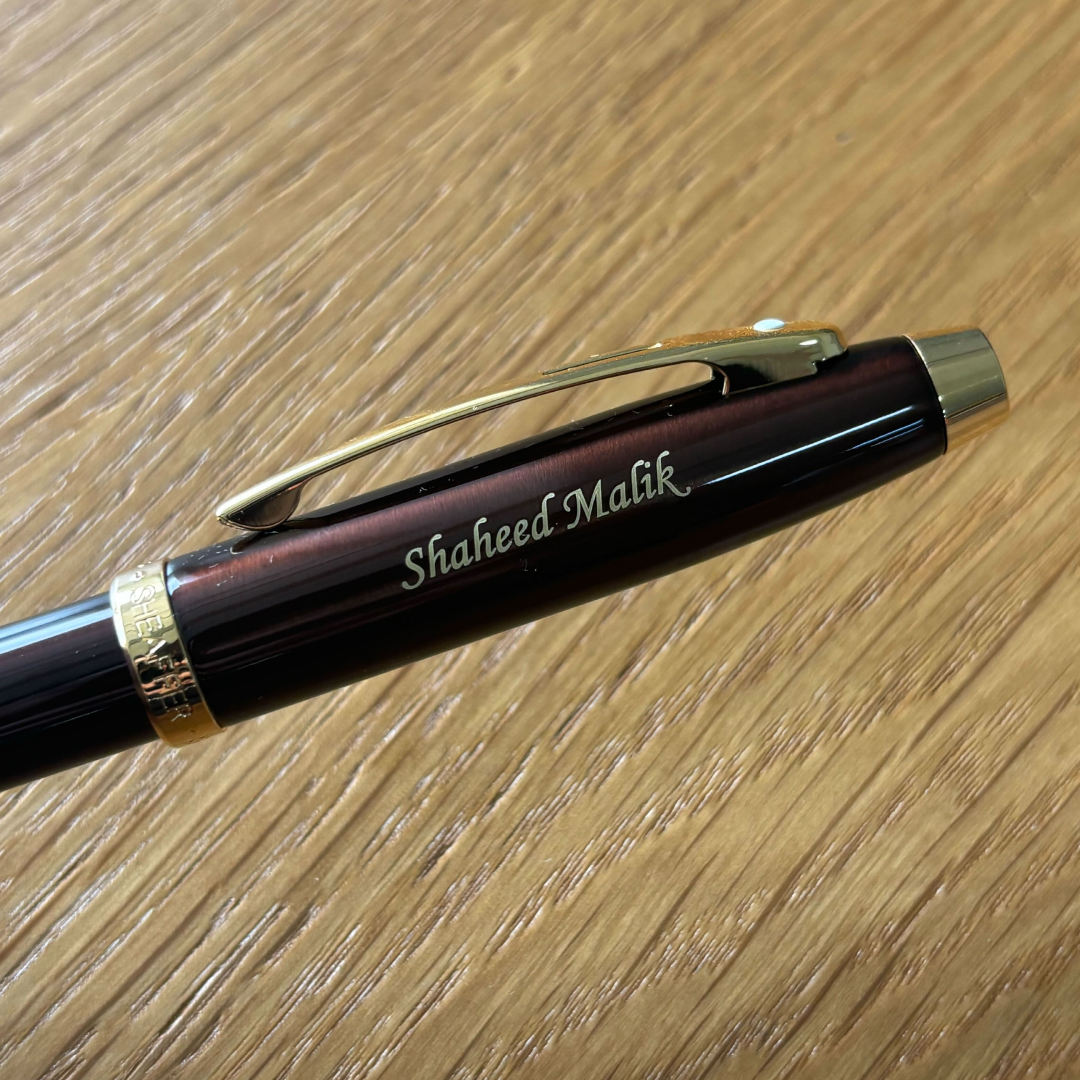 Personalized Name Engraving On Sheaffer 100 E9370 Glossy Coffee Brown With PVD Gold-Tone Trim Rollerball Pen (WW30)