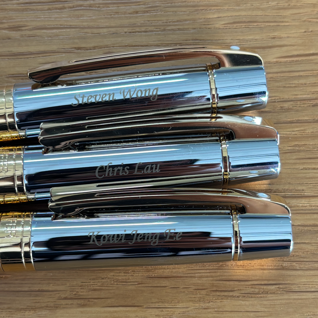 Personalised name engraving on Sheaffer 300 E9347 Engraved Matt Black With Gold Trims Ballpoint Pen