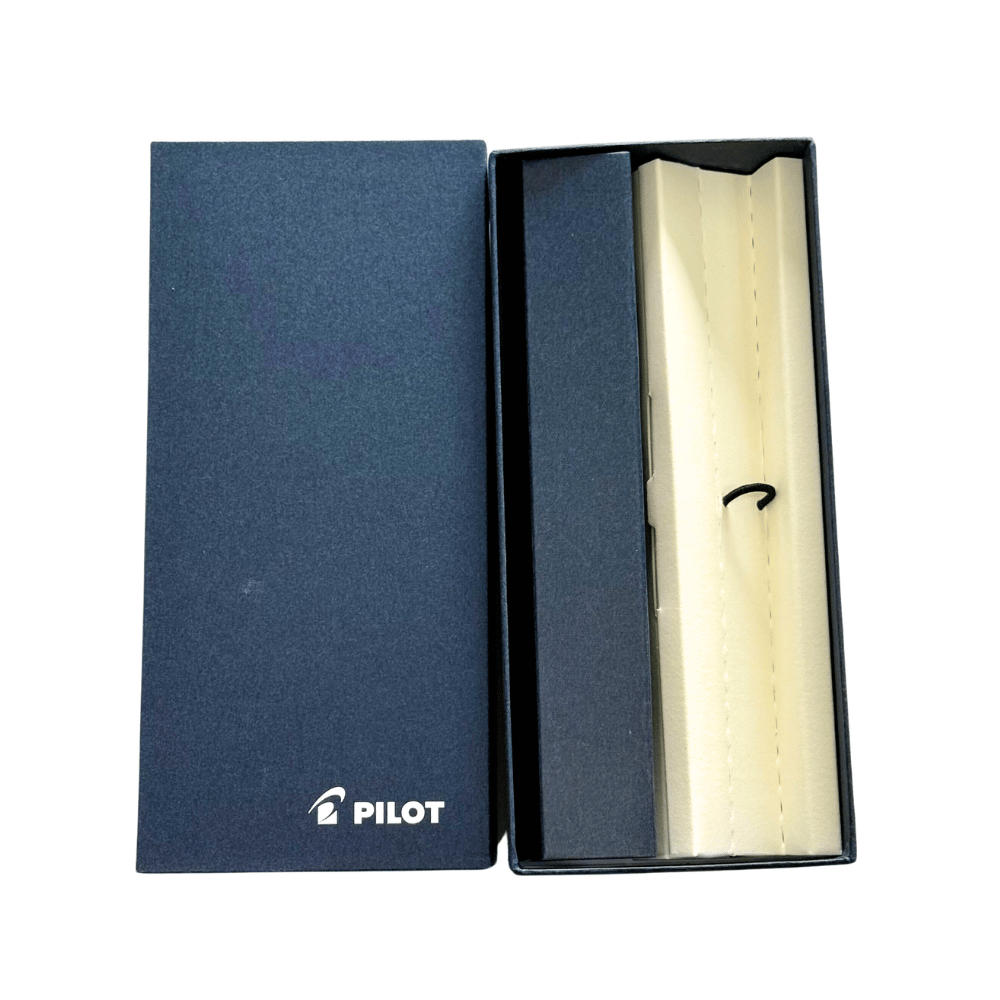 Pilot Capless Fountain Pen - White with 18K Gold Rhodium-plated Fine Nib