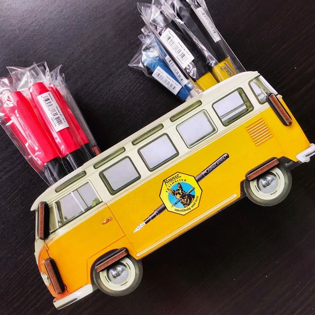 Kaweco PERKEO Bus Yellow — angle view