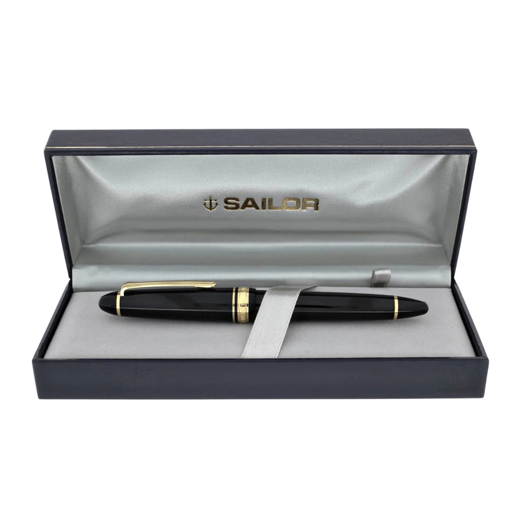 Sailor 1911S 14k Nib Fountain Pen - Black with Gold Accent [Pre-Order]