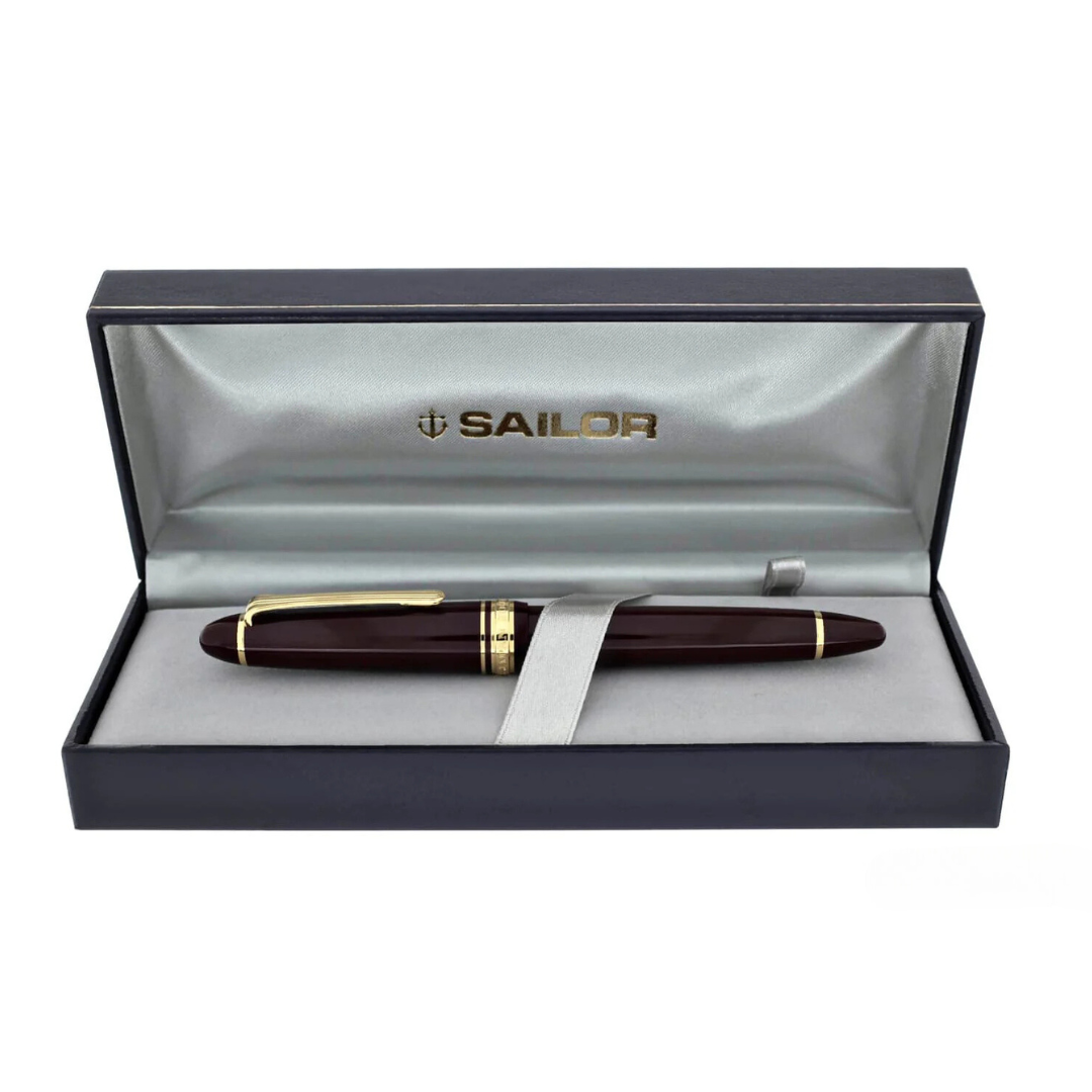 Sailor 1911S 14k Nib Fountain Pen - Maroon with Gold Accent [Pre-Order]