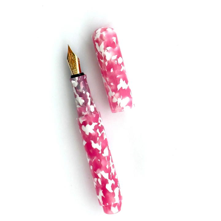 Onishi Hand Made POCKET Fountain Pen (NEW!) - Sakura Pink — capped