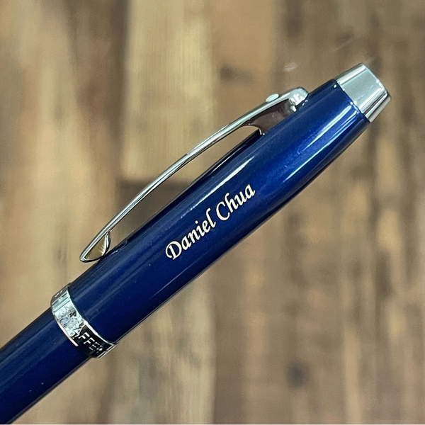 画像をギャラリービューアに読み込む, Sheaffer 100 E9339 Rollerball Pen - Glossy Blue Lacquer with Chrome Plated Trims
