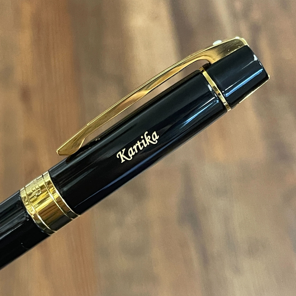 이미지를 갤러리 뷰어에 로드 , Sheaffer 300 E9325 Rollerball Pen - Glossy Black with Gold-tone Trims
