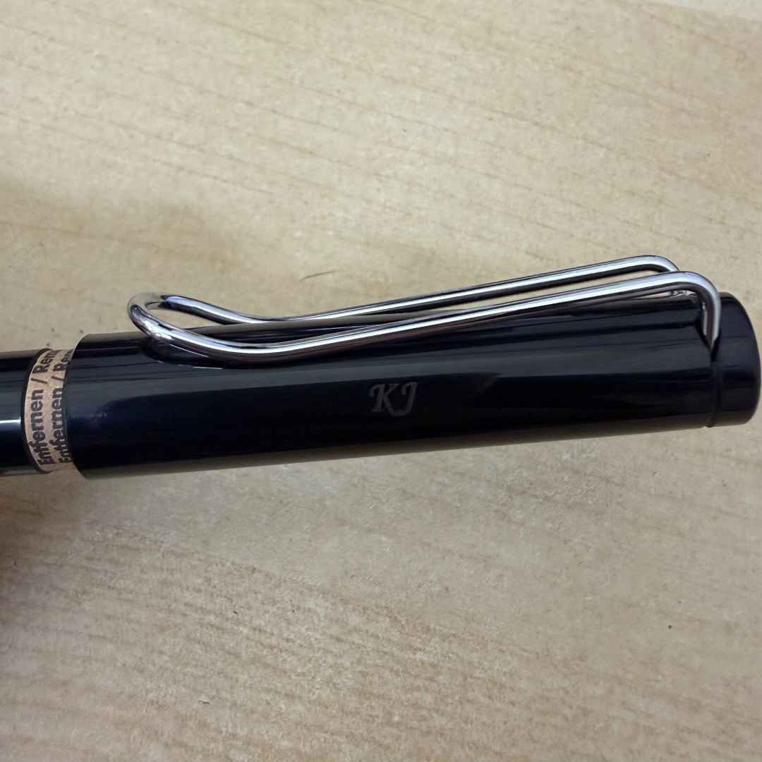 Custom Pen Engraving – Personalised Name Engraving on Lamy Safari Fountain Pen Black at Cityluxe WorkRoom
