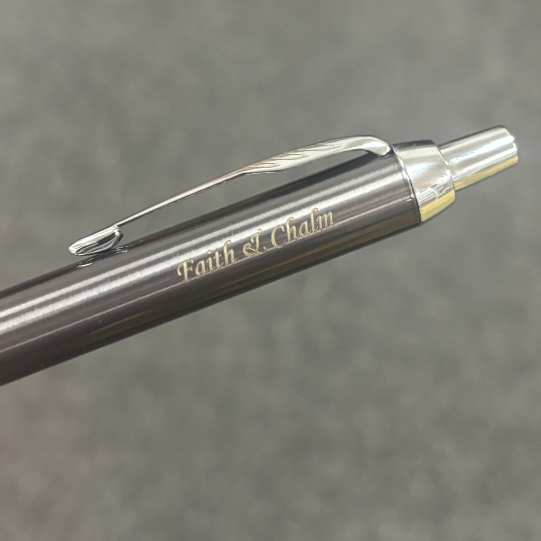 Custom Pen Engraving – Personalised Name Engraving on Parker IM Dark Espresso CT Ballpoint Pen Gift Set at Cityluxe WorkRoom