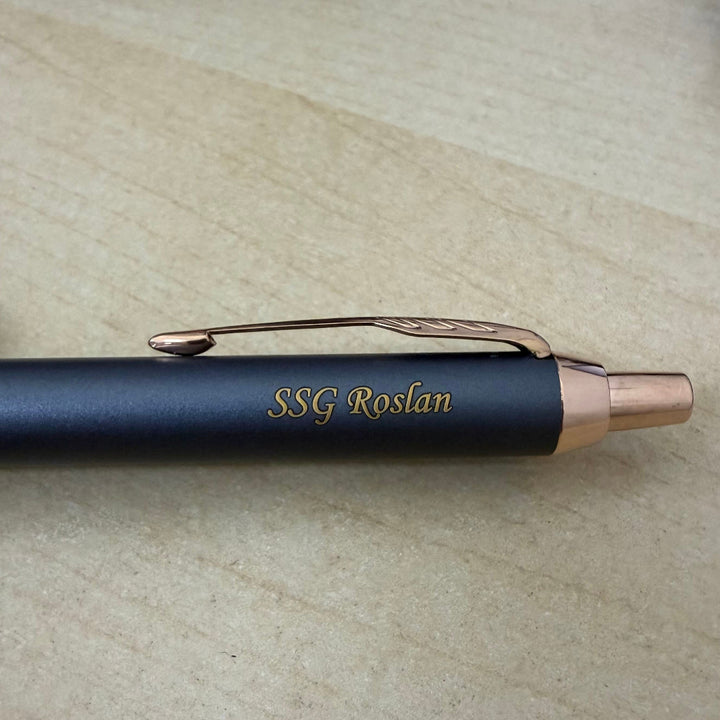 Custom Pen Engraving – Personalised Name Engraving on Parker IM Finishing Touch Slate PGT Ballpoint Pen at Cityluxe WorkRoom