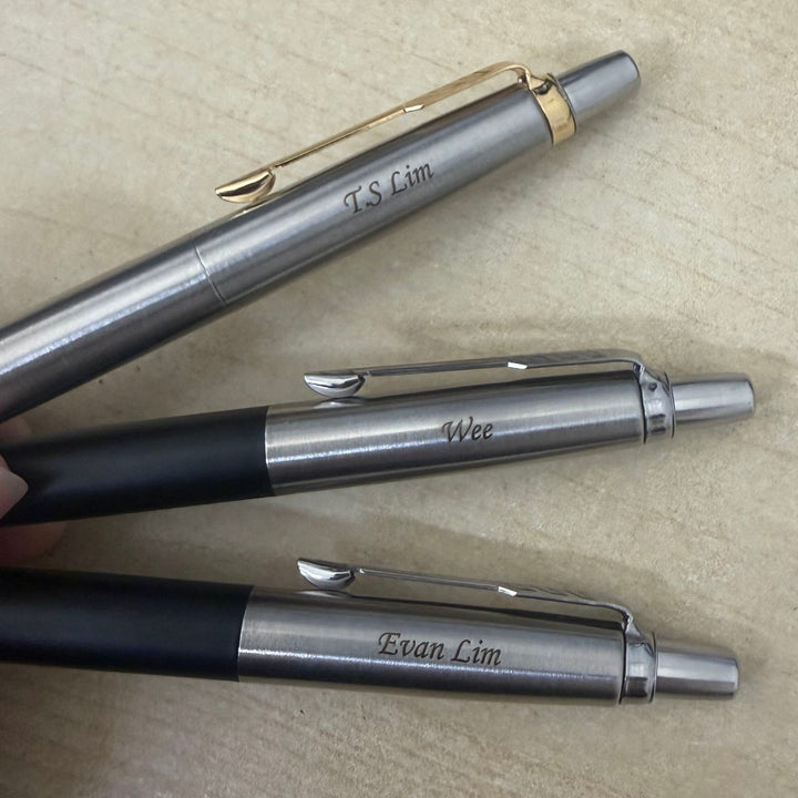 Custom Pen Engraving – Personalised Name Engraving on Parker Jotter Stainless Steel GT Ballpoint Pen and Parker Jotter Bond Street Black CT Ballpoint Pen at Cityluxe WorkRoom