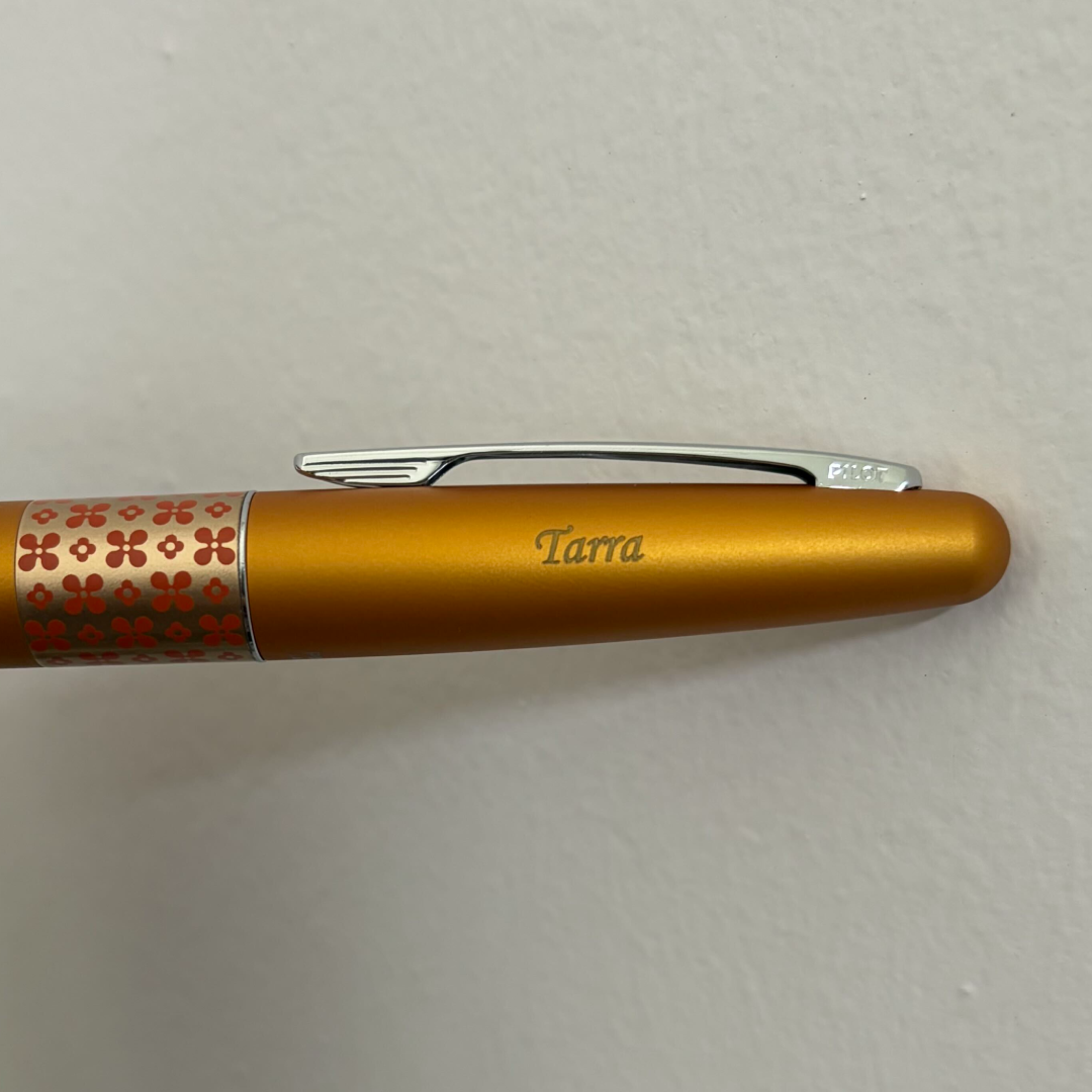 Custom Pen Engraving – Personalised Name Engraving on Pilot Metropolitan Retro Pop MR3 Fountain Pen Flower at Cityluxe WorkRoom