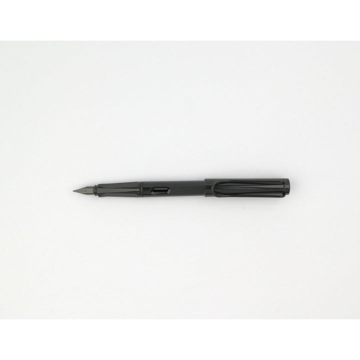 LAMY Safari Fountain Pen Meteorite special edition 2026 - uncapped, nib pointing left