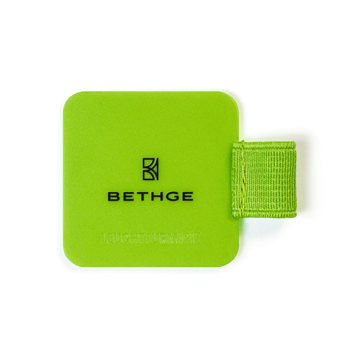 Leuchtturm1917 × Bethge Luminous Edition Pen Loop in neon green with elastic holder.