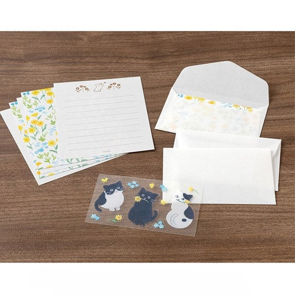 Midori Mini Letter Paper &amp; Envelopes with Stickers 943 For You Cat — side view