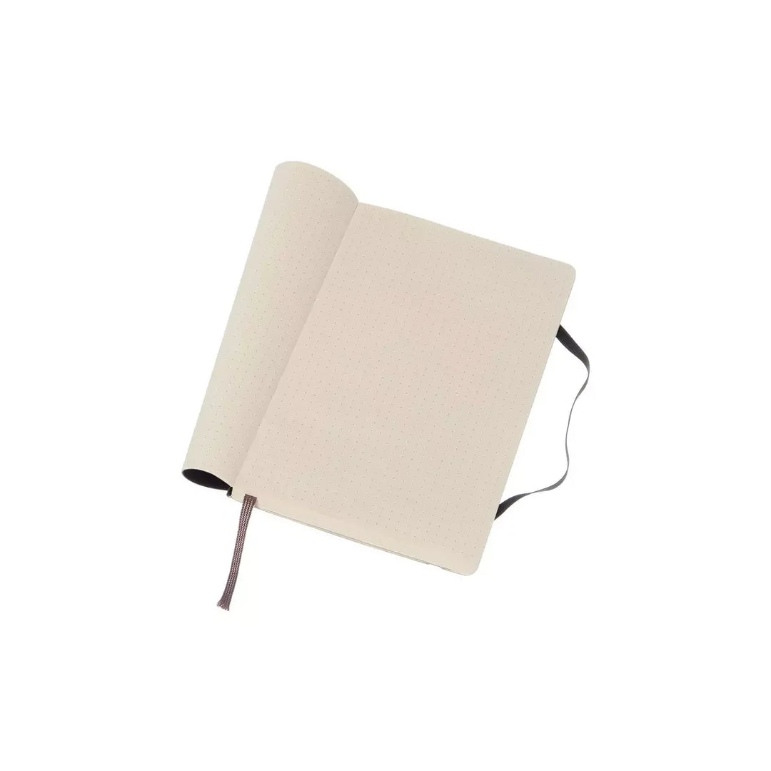 Moleskine Classic Large dotted softcover notebook in Black, 13 x 21 cm – photo 4