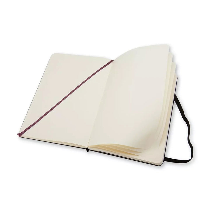 Moleskine Classic Large plain hardcover notebook in Black, 13 x 21 cm – photo 3