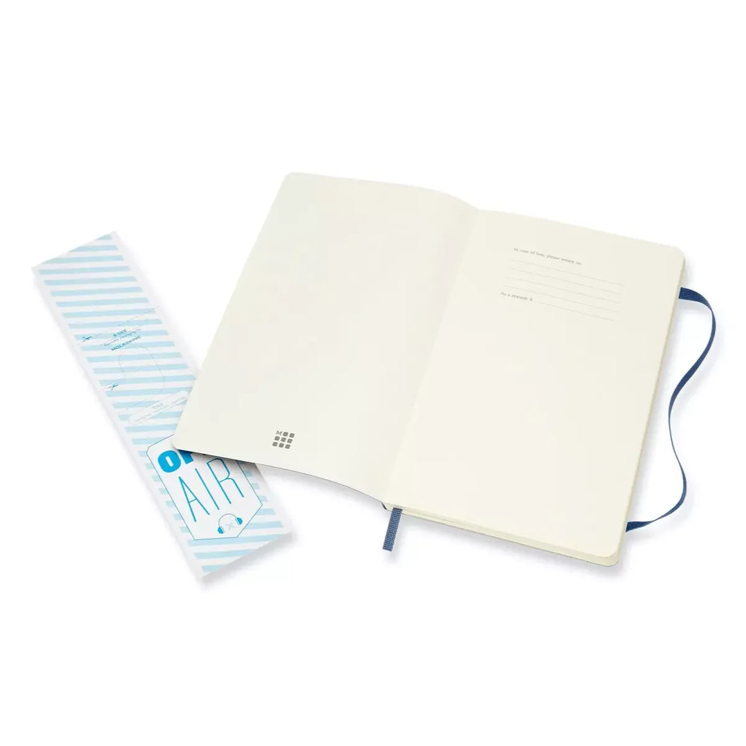 Moleskine Classic Large plain softcover notebook in Sapphire Blue, 13 x 21 cm – photo 3