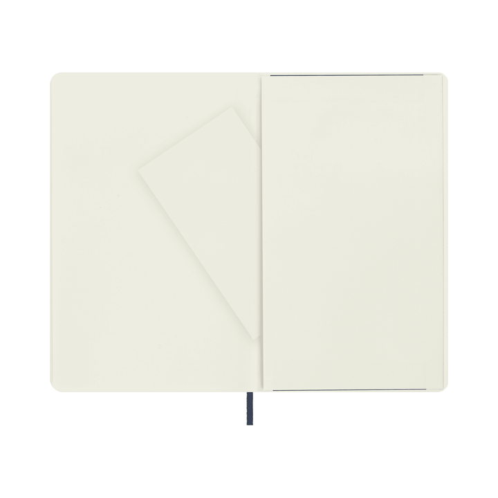 Moleskine Classic Large plain softcover notebook in Sapphire Blue, 13 x 21 cm – photo 9