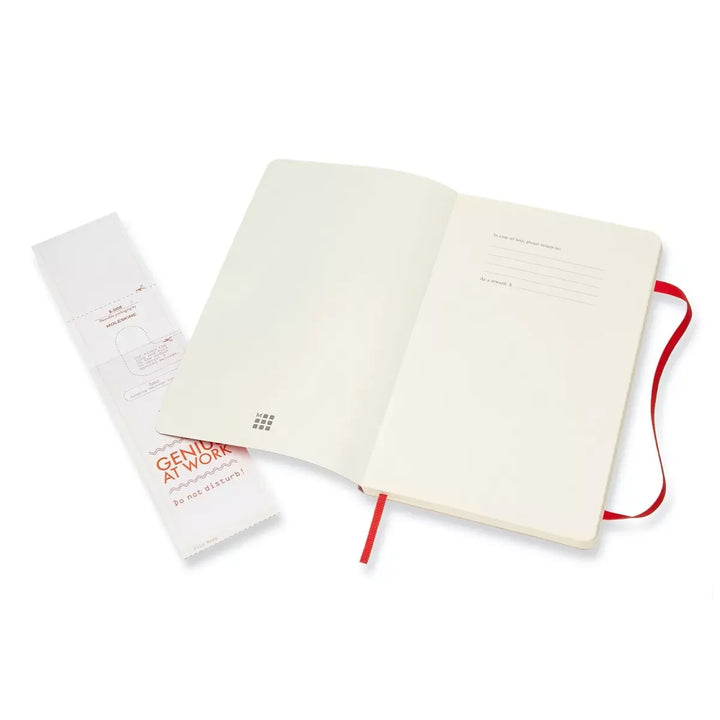 Moleskine Classic Large ruled softcover notebook in Scarlet Red, 13 x 21 cm – photo 3