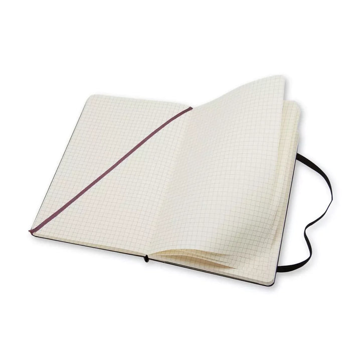 Moleskine Classic Large squared hardcover notebook in Black, 13 x 21 cm – photo 3