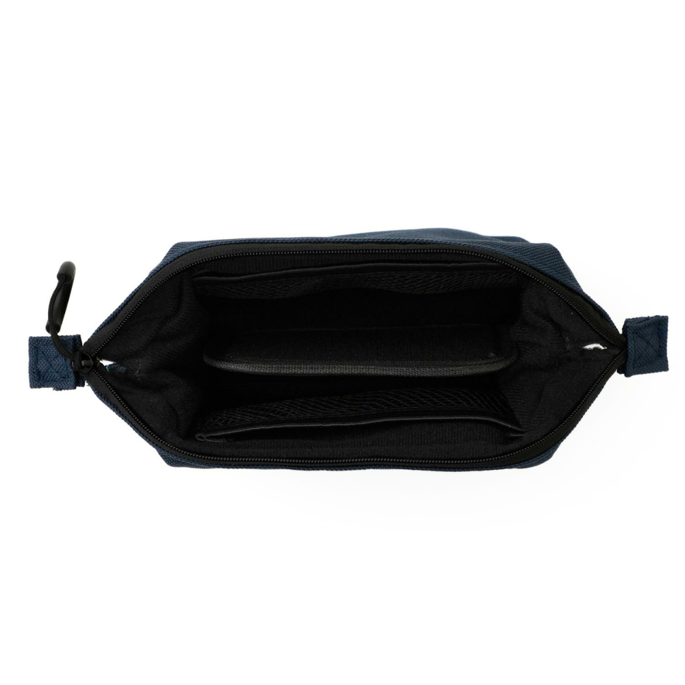 nähe Soft Gadget Pouch S in black with a wide opening, soft cushioned design, and organized interior featuring removable dividers and mesh pockets.