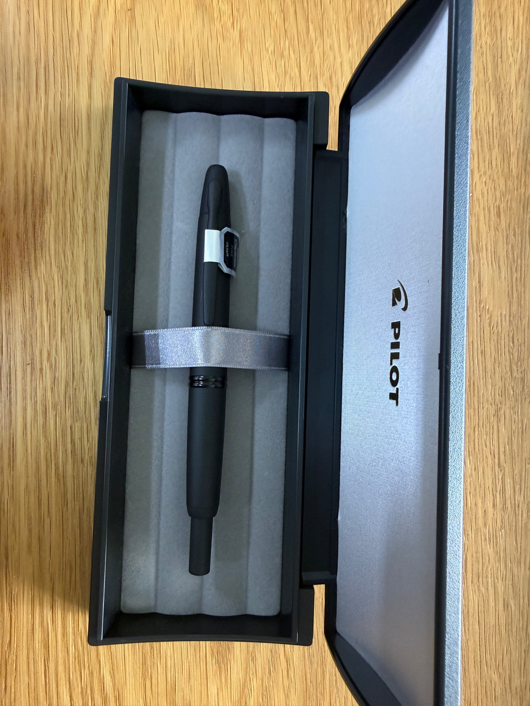 Pilot Capless Fountain Pen - Matte Black — flat lay