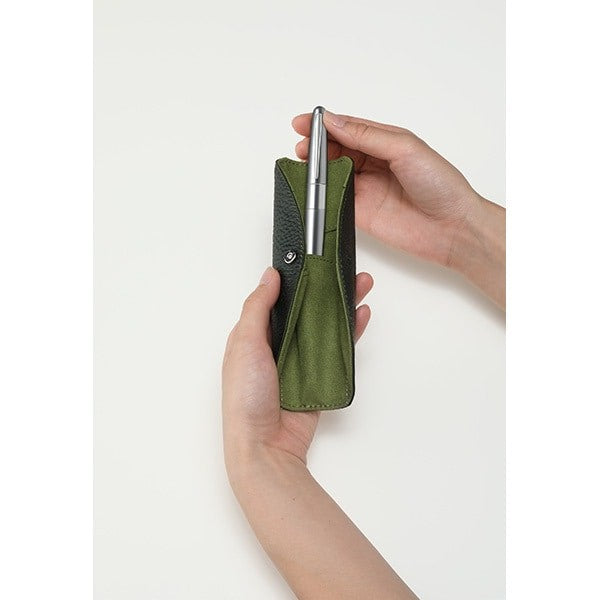 Pilot Chanomegumi tea leather pen sheath in deep green
