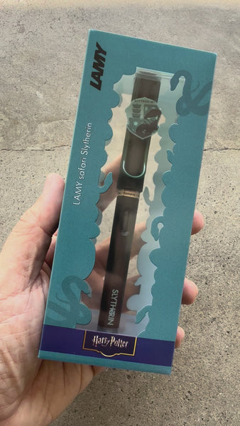 在图库查看器中加载和播放视频，LAMY Safari Harry Potter Fountain Pen  - Slytherin
