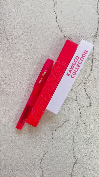비디오를 갤러리 뷰어 Kaweco Collection Perkeo Fountain Pen - Infrared에 로드 및 재생
