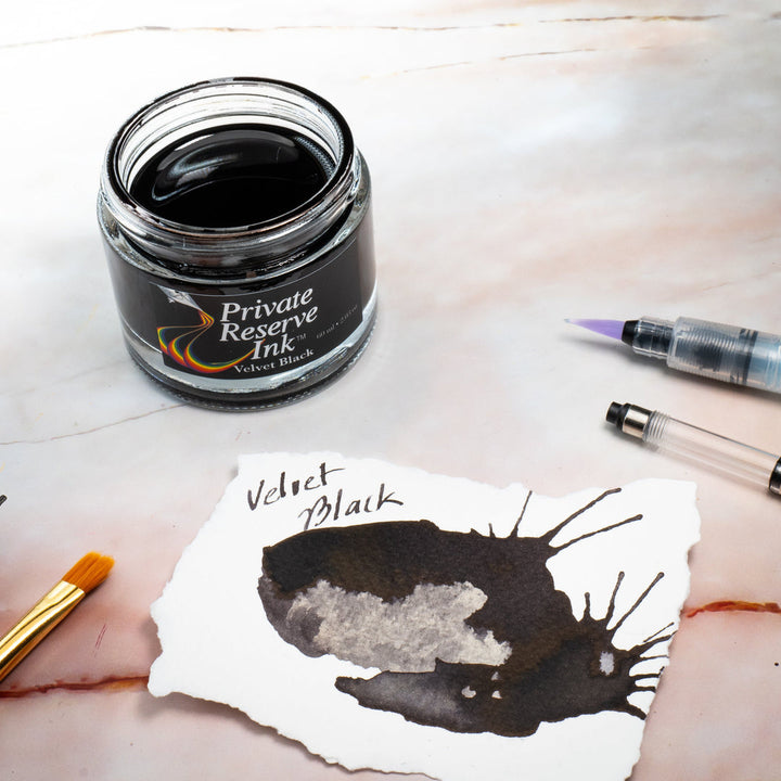 Private Reserve 60ml Ink Bottle Velvet Black – detail view