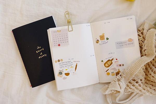 Suatelier I Like Bread Sticker, Suatelier, Sticker, suatelier-i-like-bread-sticker-1083, For Crafters, Stickers, Cityluxe