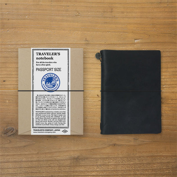 画像をギャラリービューアに読み込む, Traveler&#39;s Notebook Starter Kit (Passport Size) - Black, Traveler&#39;s Company, Notebook, travelers-notebook-starter-kit-passport-size-black, Black, Blank, Bullet Journalist, For Travellers, traveler, Cityluxe
