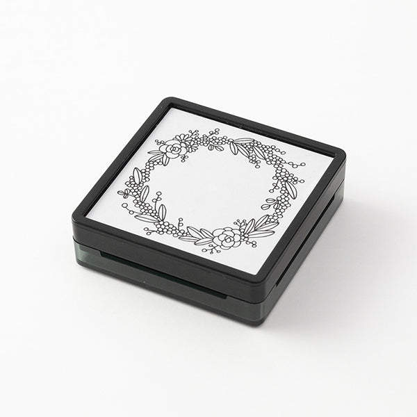 Midori Paintable Stamp Pre-inked Wreath — side view