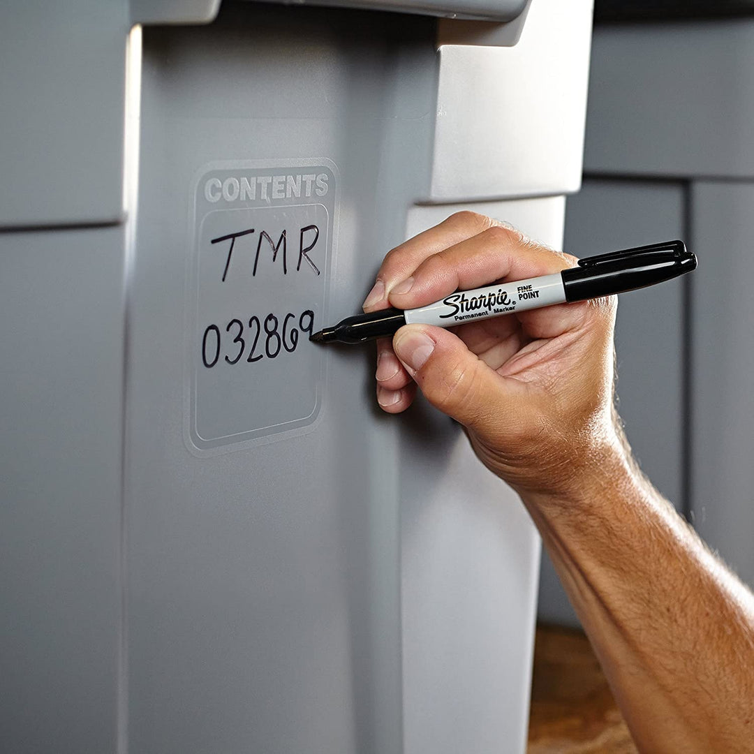 Sharpie Retractable Permanent Marker Set of 2 — in use
