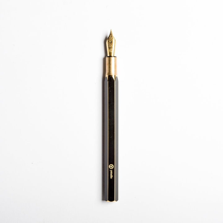(DC) Ystudio Brassing Desk Fountain Pen Medium — nib close-up