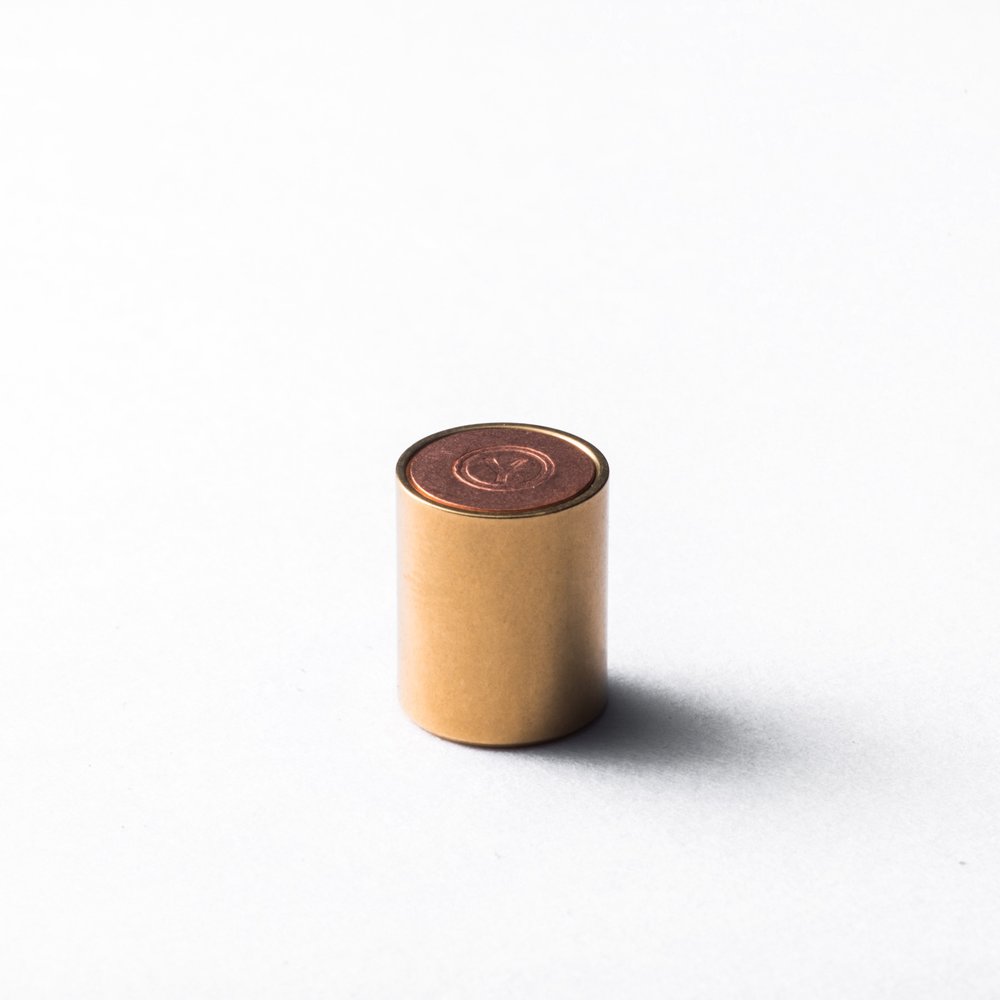 Ystudio Classic Magnet Set — side view