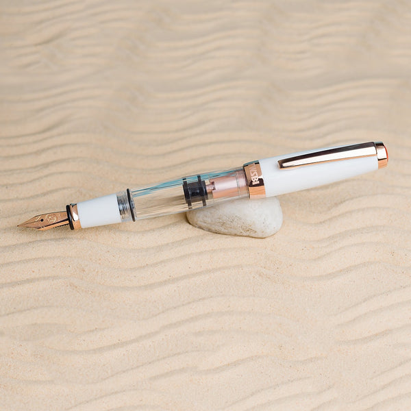 이미지를 갤러리 뷰어에 로드 , TWSBI Diamond Mini with Rose Gold Trim II Fountain Pen, TWSBI, Fountain Pen, pre-order-twsbi-diamond-mini-with-rose-gold-trim-ii-fountain-pen, can be engraved, Clear, Cityluxe
