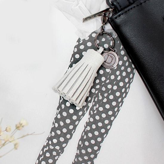 D.Lab Tassel Gray — front view