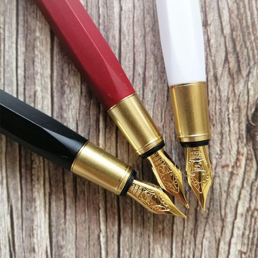 Ystudio Resin Fountain Pen Red Medium — flat lay