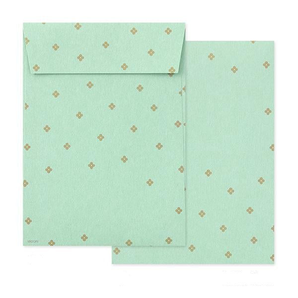 Midori Letter Set Die-Cut Animal - Cat Pattern — in use