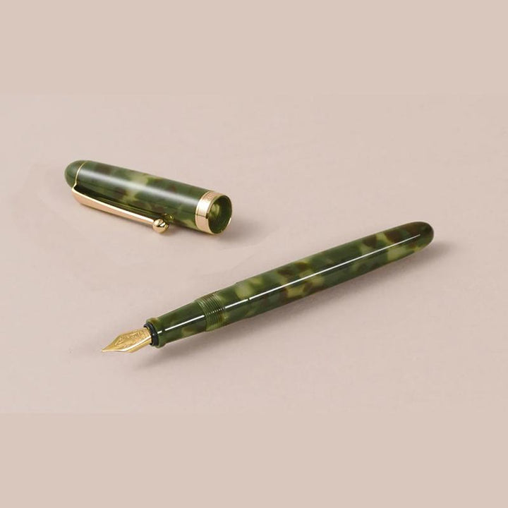 Onishi Hand Made Fountain Pen-Standard Schmidt Steel - Matcha Green — barrel detail