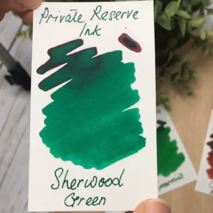 Private Reserve 60ml Ink Bottle Sherwood Green — cap detail