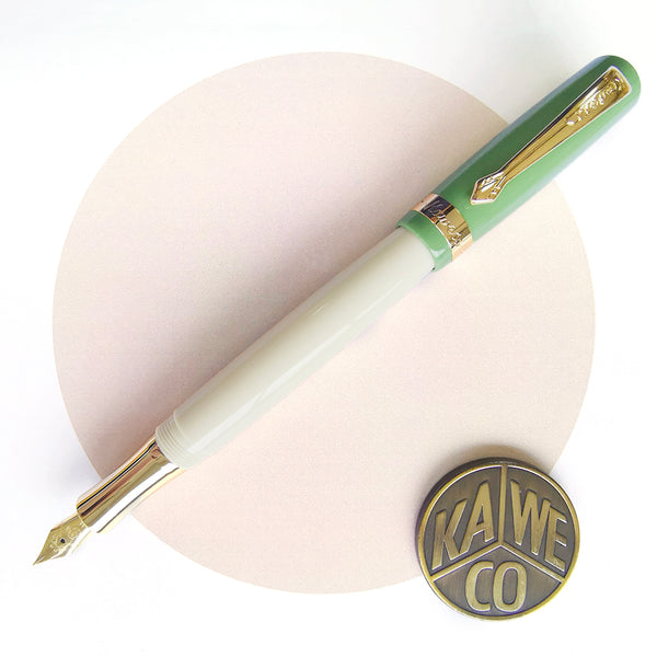 画像をギャラリービューアに読み込む, Kaweco Student Fountain Pen 60&#39;s Swing, Kaweco, Fountain Pen, kaweco-student-fountain-pen-60s-swing, can be engraved, Green, Novelties Spring 2020, Cityluxe
